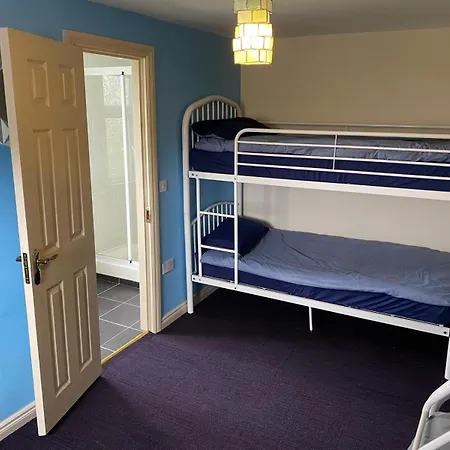 Seaview بيت شباب *