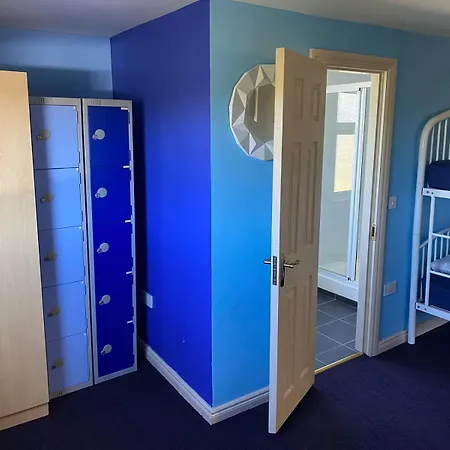 Seaview بيت شباب Inverin