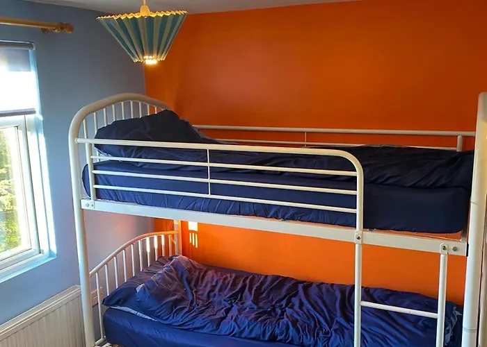 بيت شباب Seaview Inverin